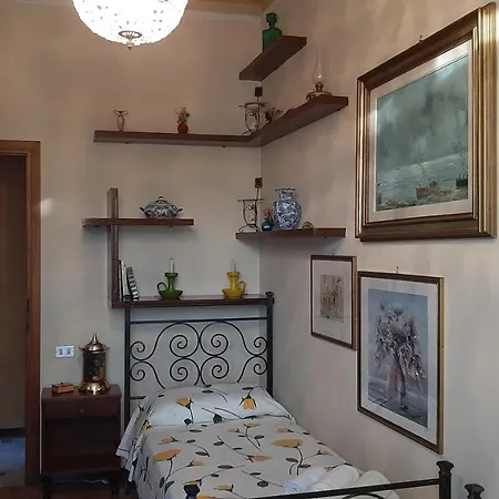 Madonna Con Le Rose Sala Giochi E Biliardo Villa Camaiore