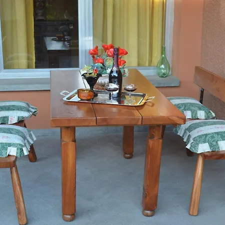 Madonna Con Le Rose Sala Giochi E Biliardo Villa *